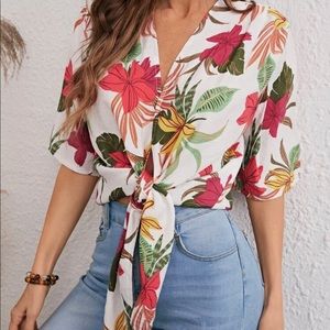 Woman floral  blouse size M
